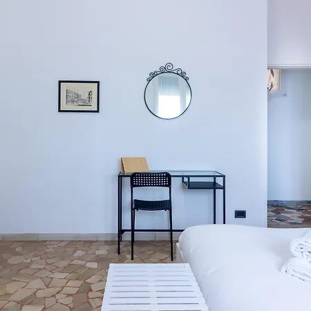 Apartment Housmart Galeotti 16