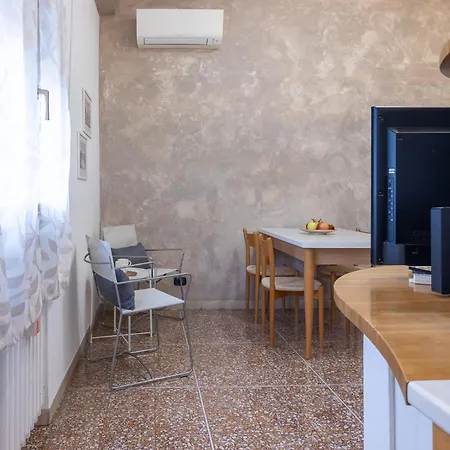 Housmart Galeotti 16 Apartment Bologna