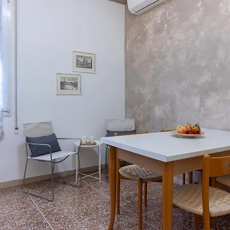 Apartment Housmart Galeotti 16